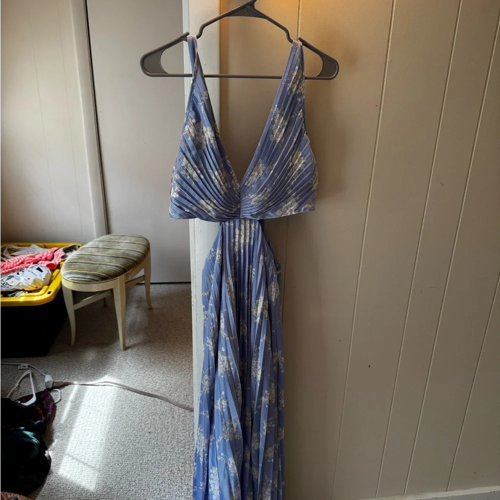 Abercrombie & Fitch Light Blue Floral Dress - Picture 2 of 6